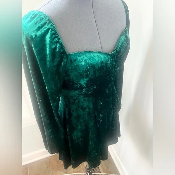 NWT City Vibe Sz S Long-Sleeve Hunter Green Stretchy Crushed Velvet Dress - Picture 5 of 16